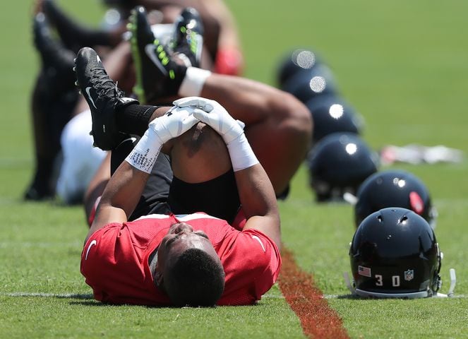 Photos: Falcons get a look at rookies at mini-camp