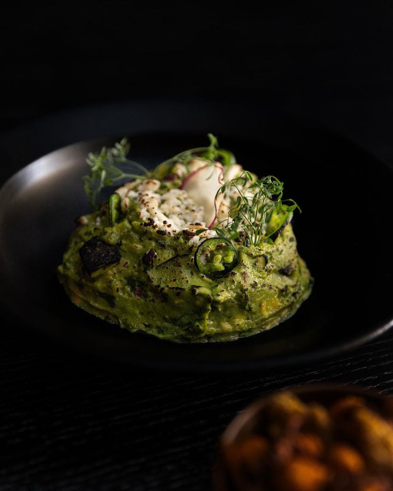 Oro verde guacamole at Pata Negra is familiar, but very well-executed. Courtesy of Pata Negra