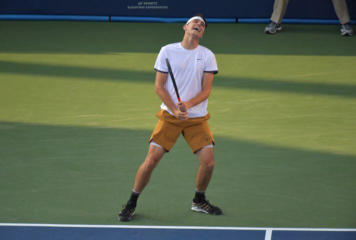 Photos: Semifinals at the BB&T Atlanta Open