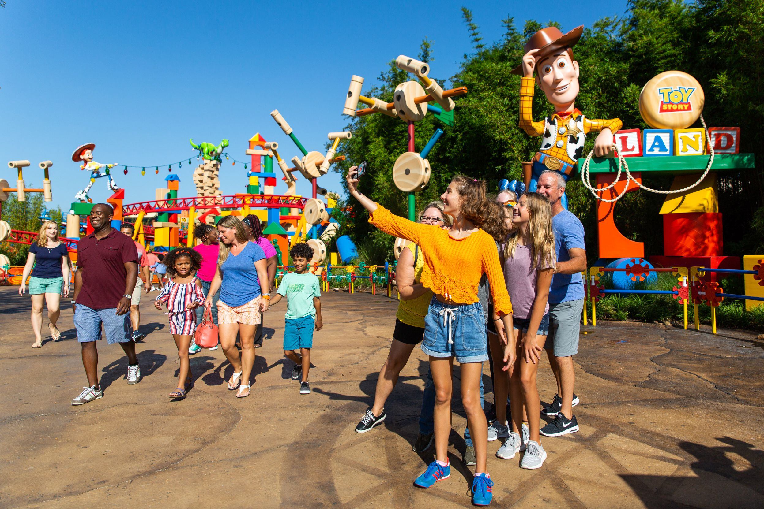トイストーリーランドオープニングの額 disney_36661222_ver1.0.jpg
