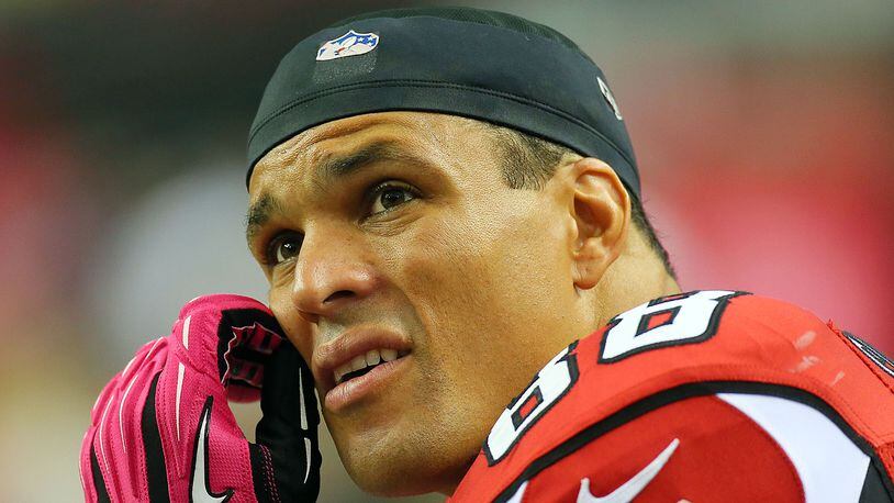 Falcons tight end Tony Gonzalez on the sidelines between offensive series against the Raiders at the Georgia Dome.