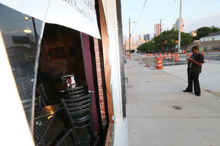 Smash-and-grab burglars hit Sweet Auburn restaurant for third time in a year