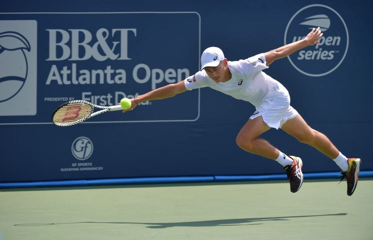 Photos: Semifinals at the BB&T Atlanta Open