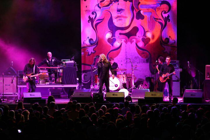 Robert Plant plays to enthusiastic crowd in Alpharetta