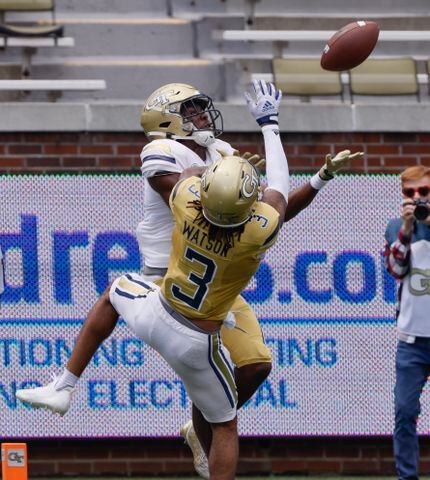 Kenyatta Watson II breaks up a pass intended  for Avery Boyd during Georgia Tech's spring football game in Atlanta on Saturday, April 15, 2023.   (Bob Andres for the Atlanta Journal Constitution)