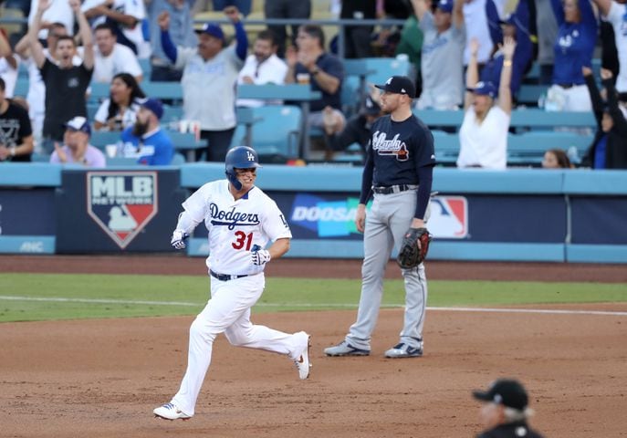 Photos: Braves begin playoffs against Dodgers