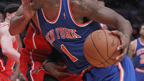 Al Horford and the Hawks loss a close game, 106-104, against the Amar'e Stoudemire and the Knicks in New York.