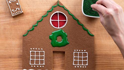 A Publix in north Fulton County offers classes on how to make gingerbread houses, brunch, sushi, cookies and more.