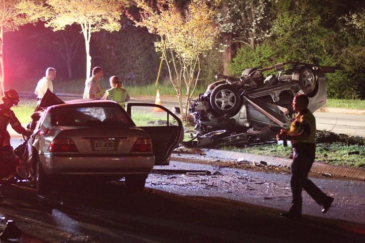 Two dead in Cobb County wreck