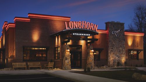 A new Longhorn Steakhouse is opening in Braselton.
