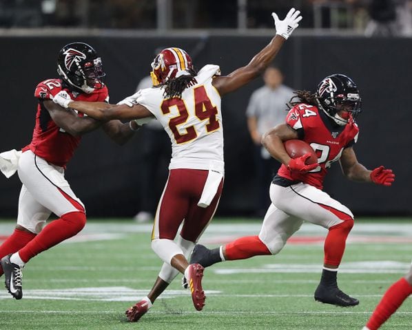 Photos: Falcons still winless in exhibitions after falling to Redskins