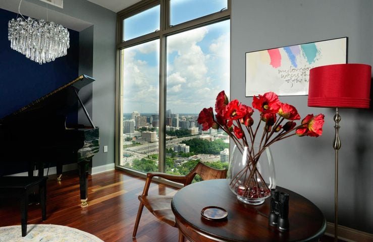 Photos: Modern Midtown Atlanta condo boasts ‘million-dollar view’