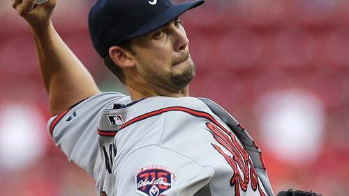 Braves starting pitcher Mike Minor carried a no-hitter into the seventh inning Friday against the Cincinnati Reds.