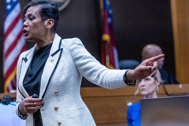 Fulton County Chief Deputy District Attorney Adriane Love speaks to the jury during the opening statement of Atlanta rapper Young Thug's trial at Fulton County Courthouse on Monday, Nov. 27, 2023. (Steve Schaefer/steve.schaefer@ajc.com)