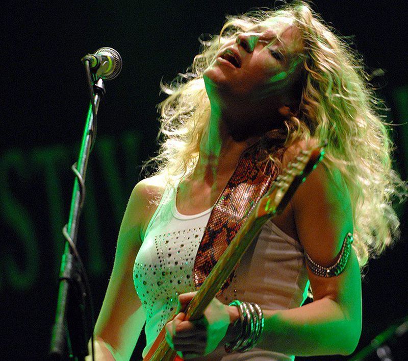 Ana Popovic is the only female guitarist on the Experience Hendrix tour.