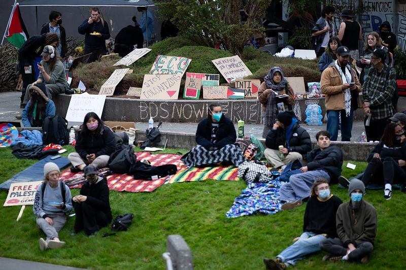 Students and community gather on the quad at Cal Poly Humboldt in Arcata to support pro-Palestinian demonstrators who have barricaded themselves inside Siemens Hall. (Paul Kitagaki Jr./The Sacramento Bee/TNS)