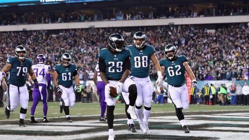 PHILADELPHIA, PA - JANUARY 21:  LeGarrette Blount #29 of the Philadelphia Eagles is congratulated by his teammates after scoring a second quarter rushing touchdown against the Minnesota Vikings in the NFC Championship game at Lincoln Financial Field on January 21, 2018 in Philadelphia, Pennsylvania.  (Photo by Al Bello/Getty Images)