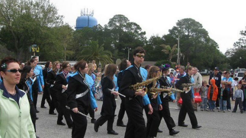 The Gulf Shores High School marching band in the 2011 Mardi Gras parade. The band consists of high school and middle school students. Twelve students were injured in the 2017 parade on Feb. 28.