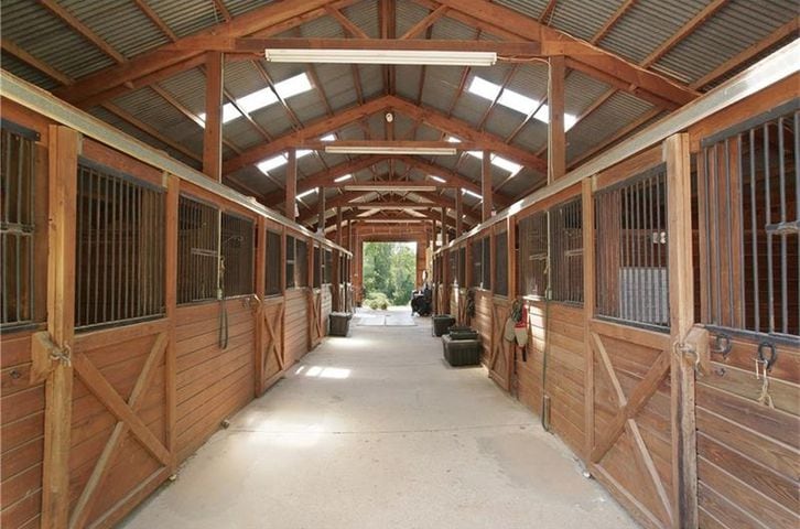 $7.5M buys a 33-acre equestrian estate in Alpharetta
