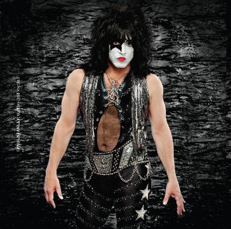 Paul Stanley, the way most fans are used to seeing him.