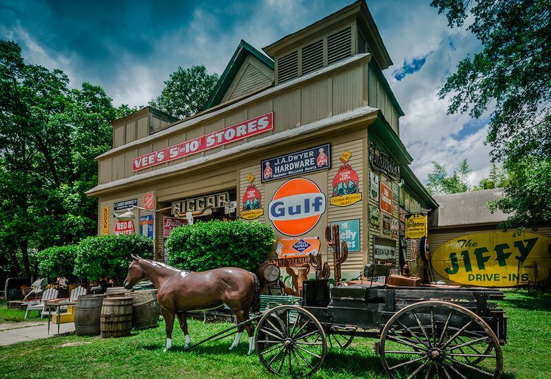 Chamblee's Antique Row District includes more than 350 dealers offering antiques and collectibles. (Photo courtesy of Discover DeKalb)