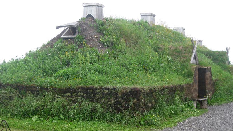 A recreation of a Viking home in L’Anse aux Meadows. (Carol Ann Davidson/TNS)