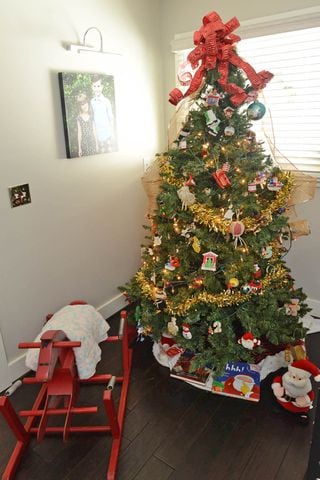 Photos: 8 trees among tour home’s Christmas decorations