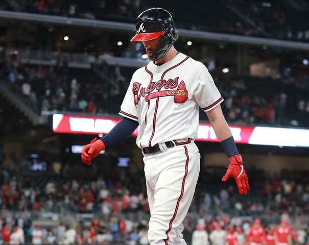 Photos: Charlie Culberson honored but Braves lose to Phillies