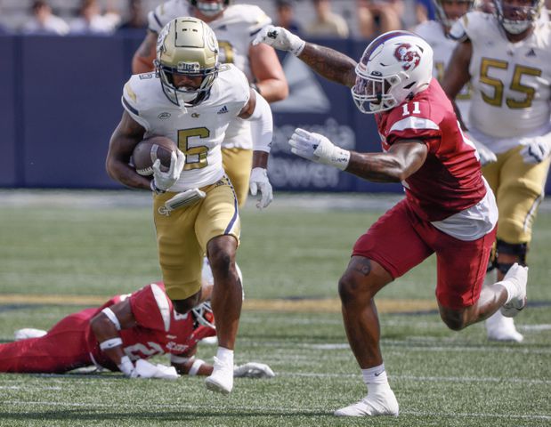  Georgia Tech Yellow Jackets wide receiver Christian Leary (6) extends a pass for a first down during a football game against South Carolina State at Bobby Dodd Stadium in Atlanta on Saturday, September 9, 2023.   (Bob Andres for the Atlanta Journal Constitution)