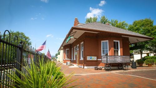 The city of Marietta has voted to purchase the historic train depot it leases from the State Properties Commission for $81,112.