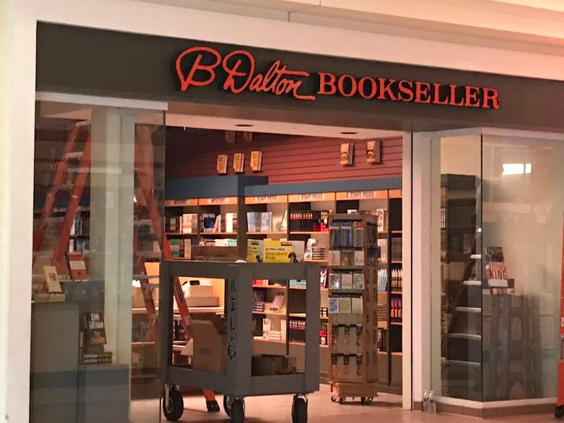B. Dalton Bookseller shut down in 2013.