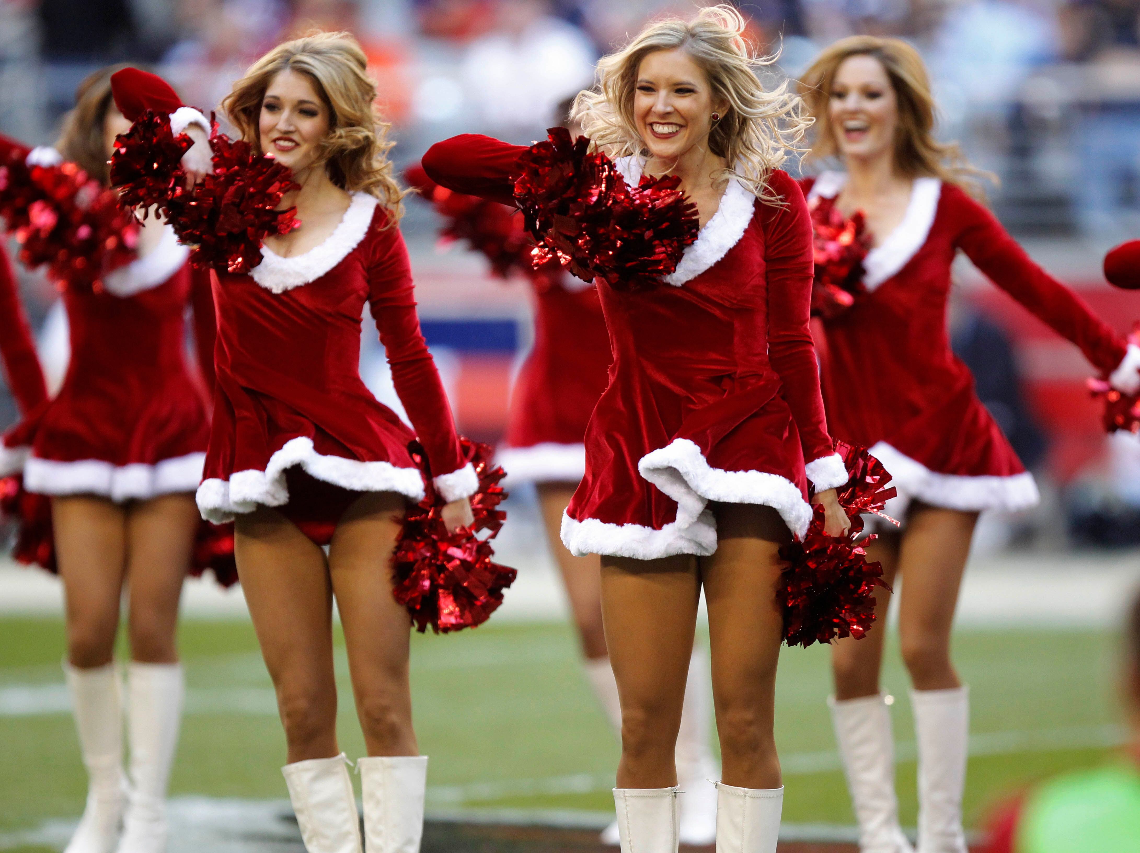 NFL cheerleaders not using 'Handmaid's Tale' uniforms after Texas