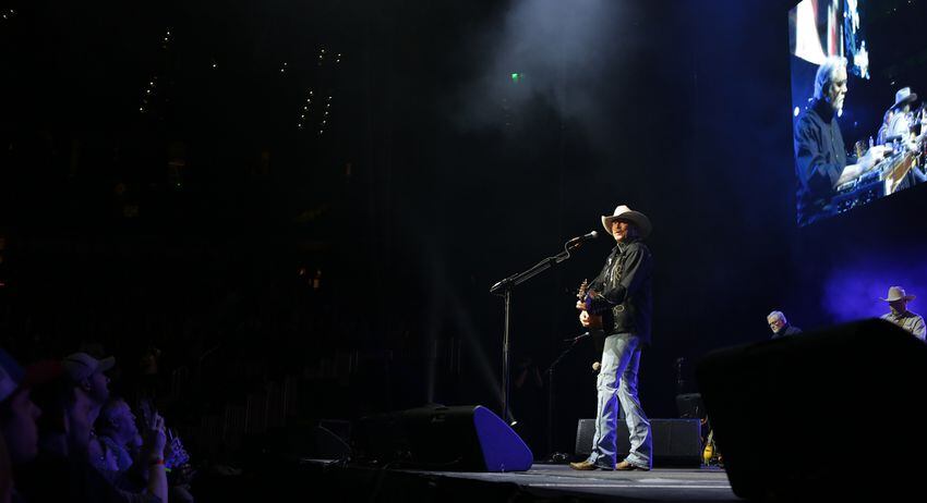 PHOTOS: Alan Jackson performs at State Farm Arena 2020