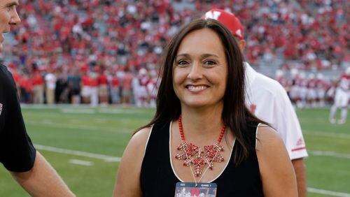 Wendy Anderson, the wife of Arkansas State coach Blake Anderson, passed August 19 after a two-year battle with breast cancer.