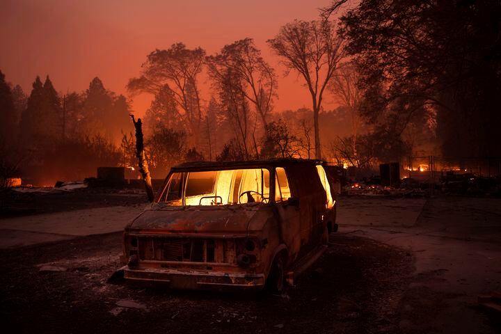 Photos: Deadly wildfires blaze through northern, southern California