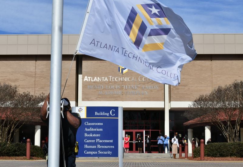 Atlanta Technical College lowered flags to half-staff to honor Hank Aaron's life and impact to the college in 2021. (Hyosub Shin / AJC file photo)