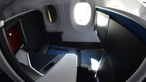 Delta One suite on the A350. Credit: HYOSUB SHIN / HSHIN@AJC.COM