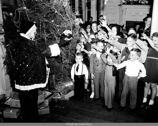 Flashback Photos: Christmas in Atlanta, 1920-1980