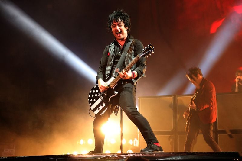 An upbeat Billie Joe Armstrong performs with Green Day at the Rose Bowl on Sept. 16, 2017. (Genaro Molina/Los Angeles Times/TNS) 
