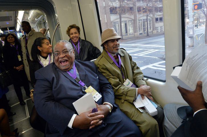 Atlanta streetcar takes its first ride