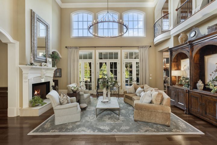 $5 million Alpharetta home  living area