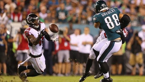 Deion Jones #45 of the Atlanta Falcons intercepts a pass intended for Dallas Goedert #88 of the Philadelphia Eagles during the second half at Lincoln Financial Field on September 6, 2018 in Philadelphia, Pennsylvania.  (Photo by Mitchell Leff/Getty Images)