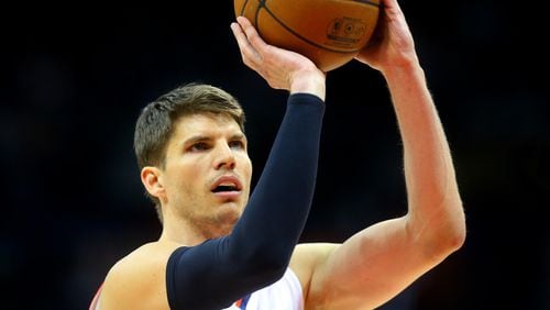 Kyle Korver hits a free throw against the Wizards during a basketball game on Sunday, Jan. 11, 2015, in Atlanta.  Curtis Compton / ccompton@ajc.com