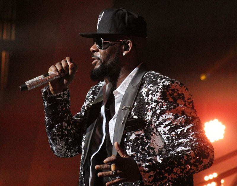 R. Kelly played the Fox in December and his Wolf Creek Amphitheater show will go on later this month. Photo: Melissa Ruggieri/AJC