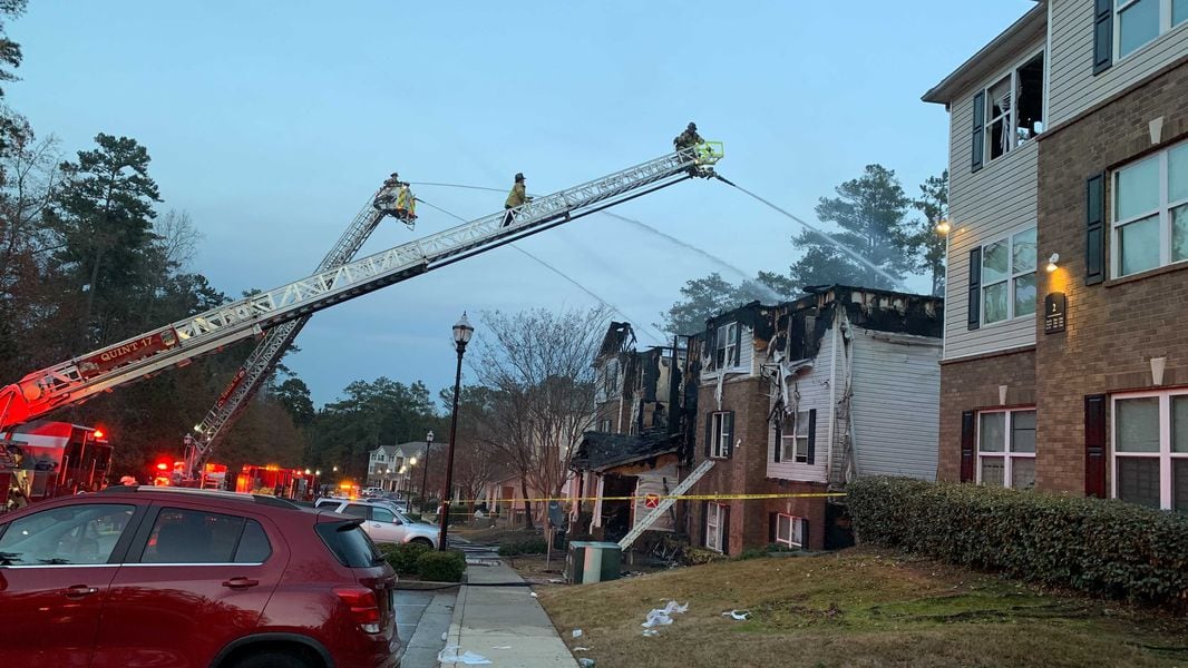 DeKalb residents forced to jump from burning apartment complex; 18 injured