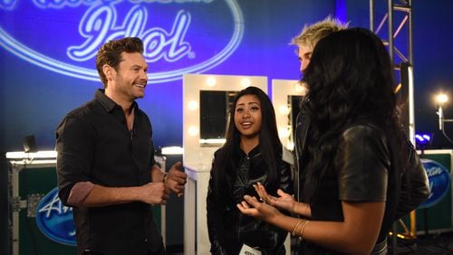 AMERICAN IDOL: L-R: Ryan Seacrest with contestants in the “Hollywood Round #2” episode of AMERICAN IDOL airing Thursday, Jan. 28 (8:00-10:00 PM ET/PT) on FOX. © 2016 FOX Broadcasting Co. Cr: Michael Becker / FOX.