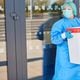 A healthcare worker carries organ for donation in a cooler. (Robert Kneschke/Dreamstime/TNS)