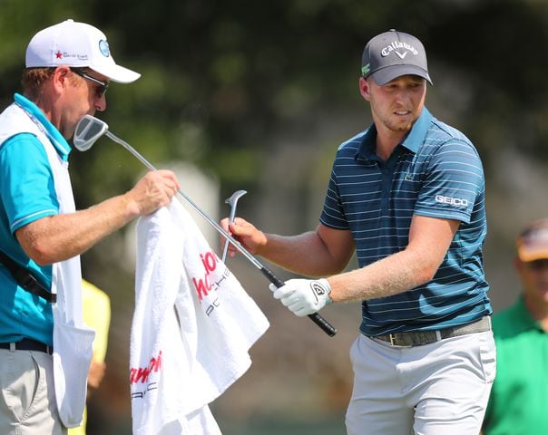 Photos: The first round of the Tour Championship