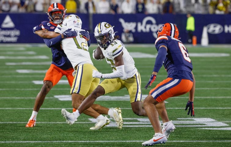 Georgia Tech Yellow Jackets wide receiver Eric Singleton Jr. (13) runs for a first down during the first half of an NCAA college football game between Georgia Tech and Syracuse in Atlanta on Saturday, Nov. 18, 2023.   (Bob Andres for the Atlanta Journal Constitution)