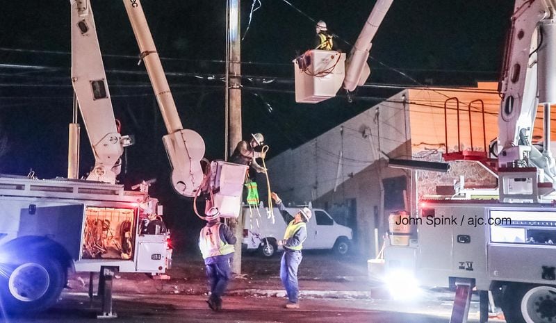 Memorial Drive remained shut down between 2nd and Carter avenues overnight while crews worked to repair the six-inch natural gas main. 